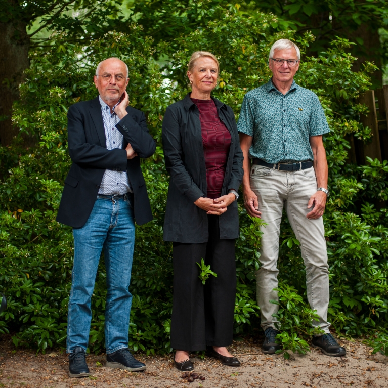 Leden van de Rekenkamer mJudith Calmeyer Meijburg-Van Reekum, Ir. Sjors van de Kamer, Jan Bekke,